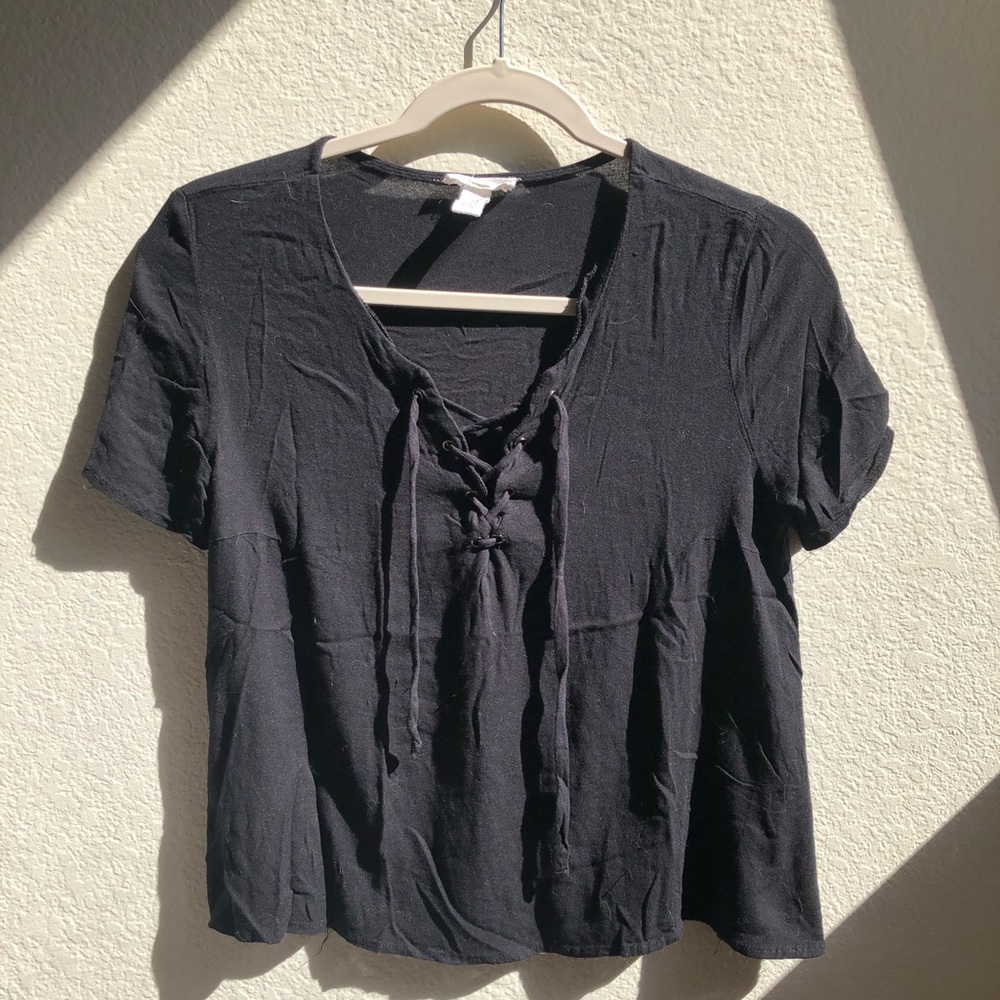 Tilly’s Cute, Black, Light, Criss-Cross Tie Shirt